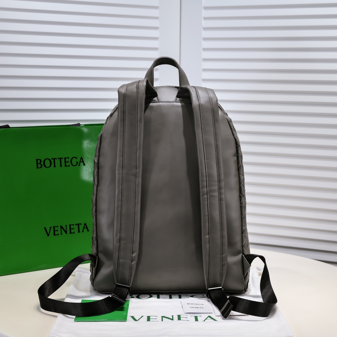 Bagsaaa B0tt*ga Ven*ta Intrecciato grey leather backpack - 32*43cm
