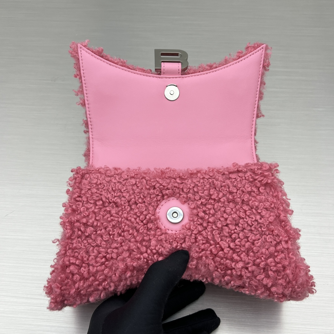 Bagsaaa Ba1en*iaga XS Hourglass Furry Pink Bag - 11.5x14x4.5cm