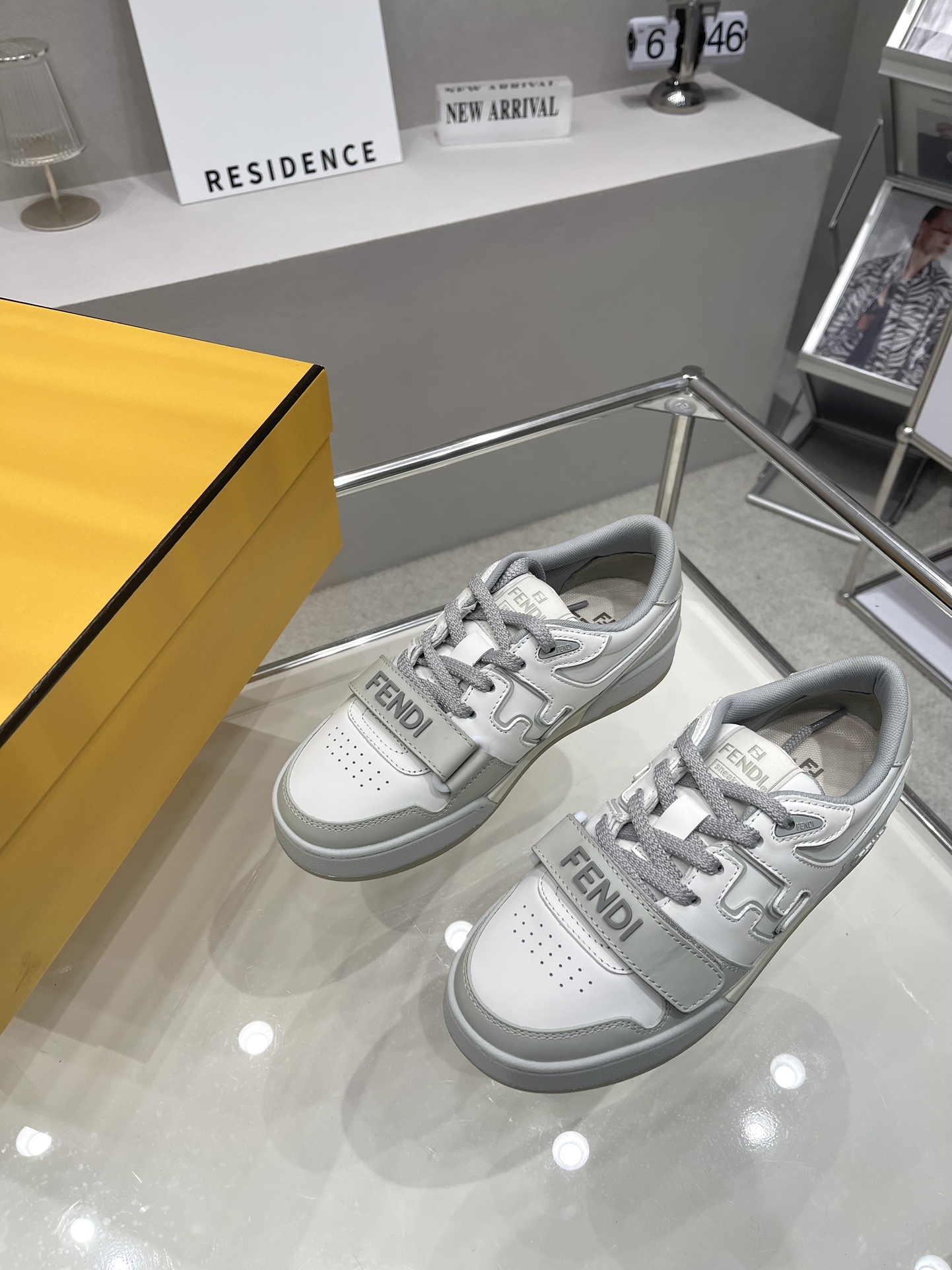 Bagsaaa F**di Match Low Top Sneaker Grey