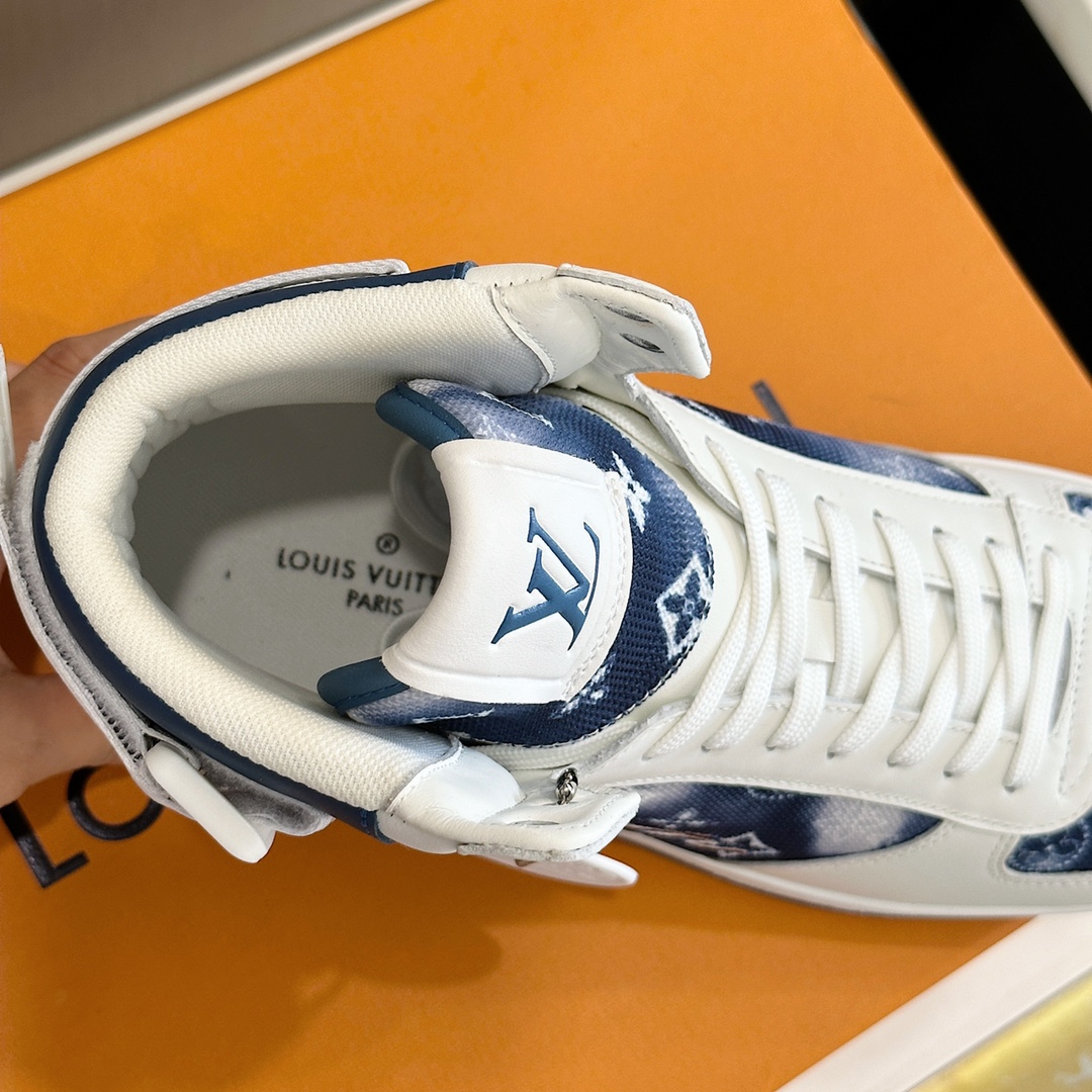 Bagsaaa L0vis Vvtt0n High Top Blue Sneakers