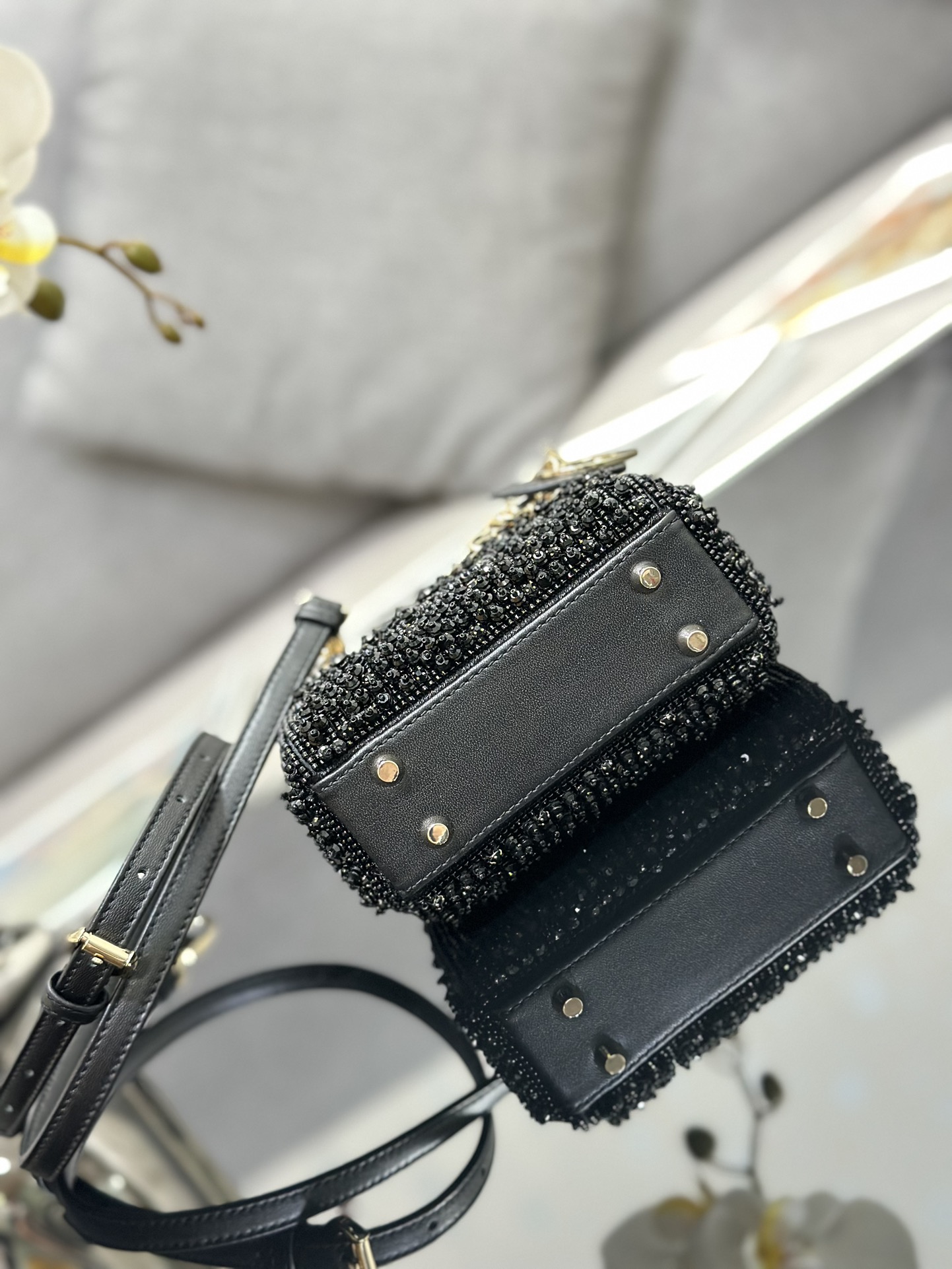 Bagsaaa D10r Lady Micro Black-Tone Satin with Gradient Bead Embroidery 12 x 10.2 x 5cm