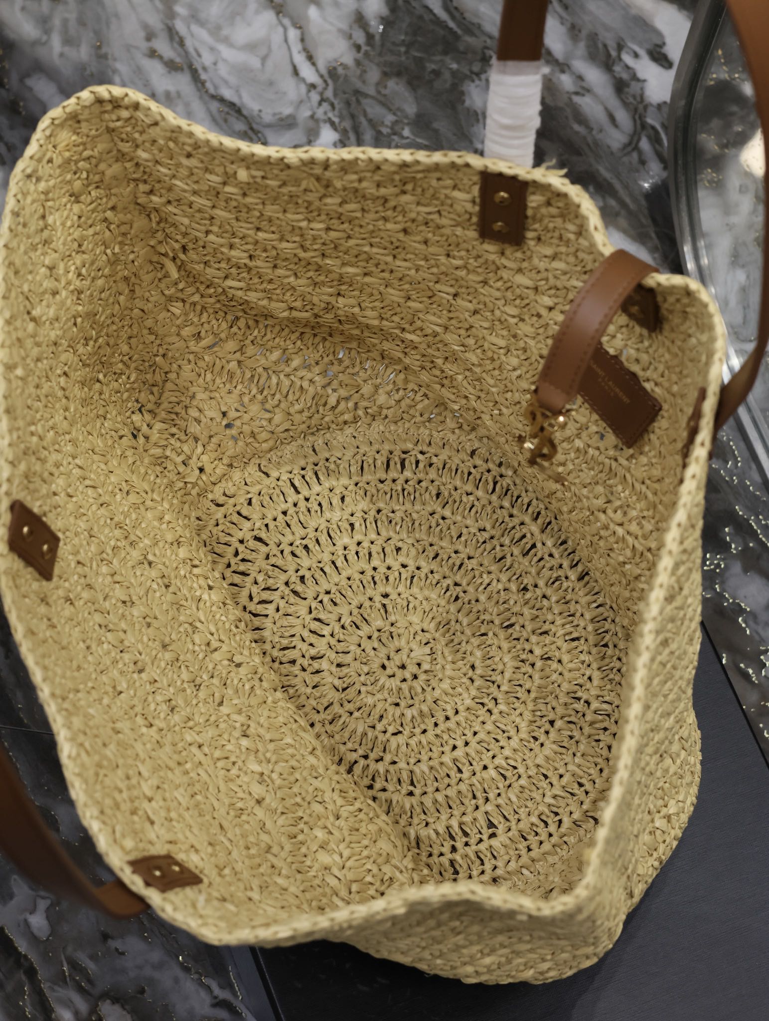 BAGSAAA Y51 PANIER MEDIUM IN RAFFIA AND VEGETABLE-TANNED LEATHER 