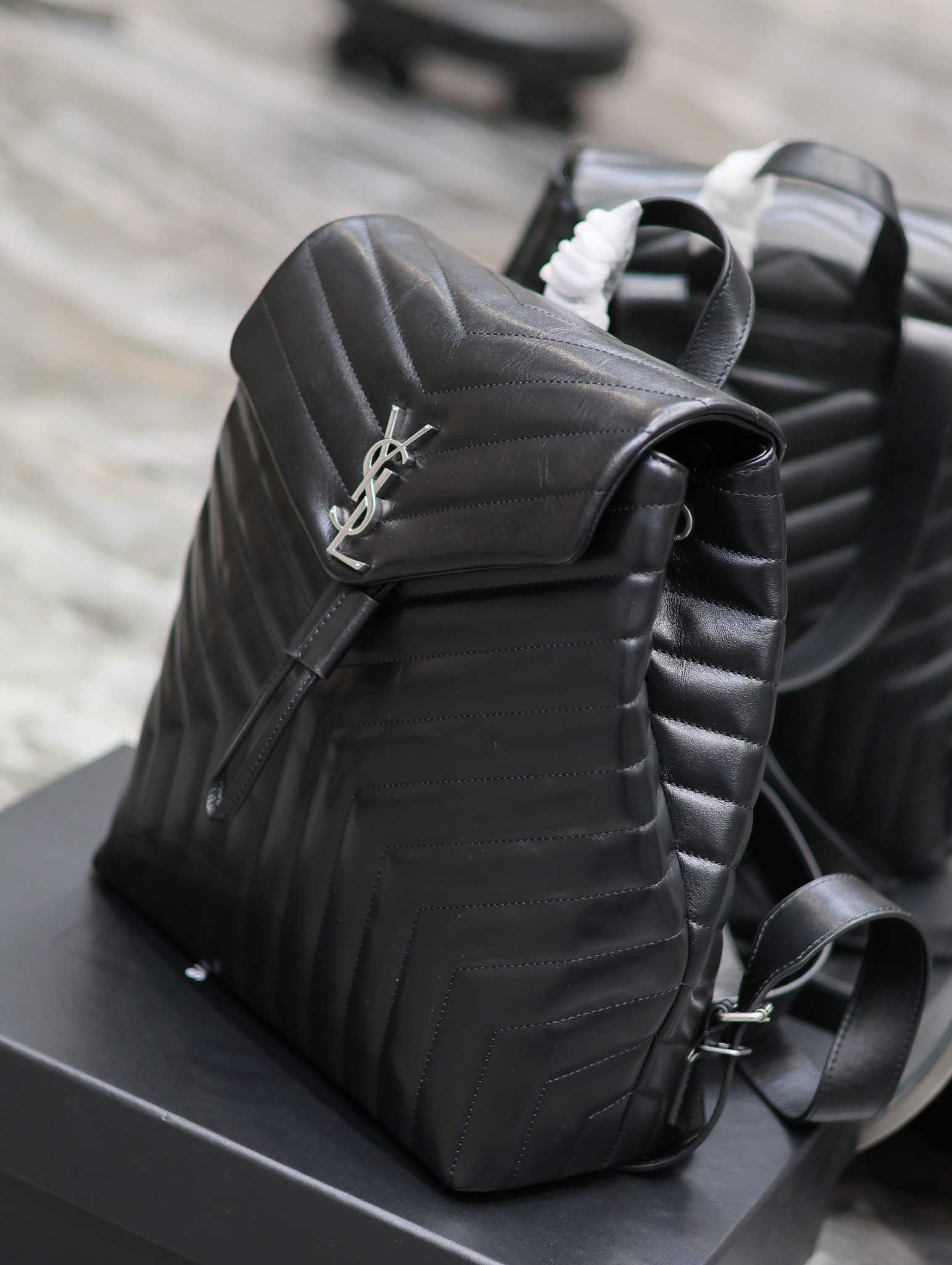 Bagsaaa Y51 Loulou Medium Blackpack - 33×26×13cm