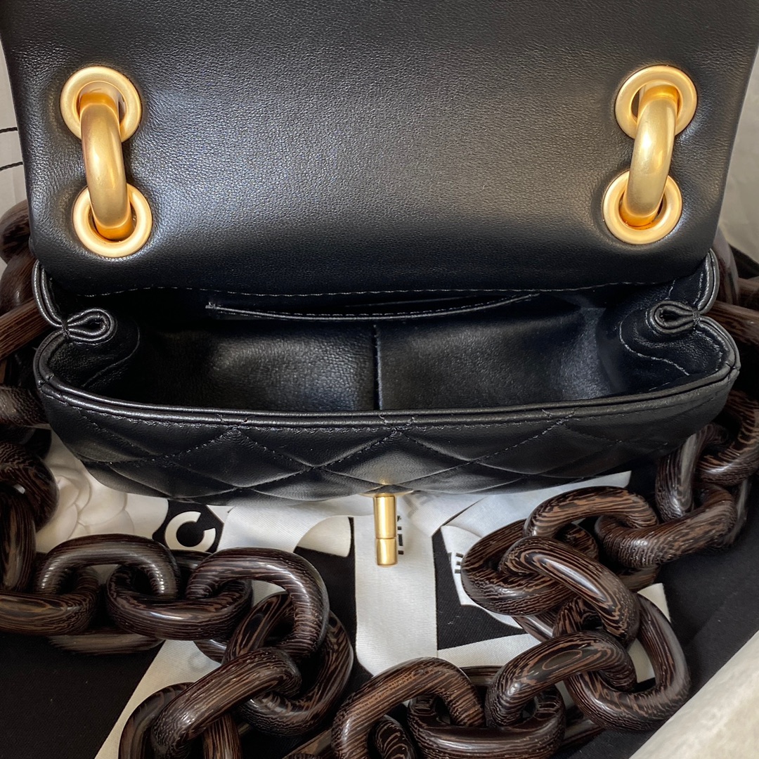 Bagsaaa Ch**el Flap Bag With Wooden Strap - 11X18X7cm