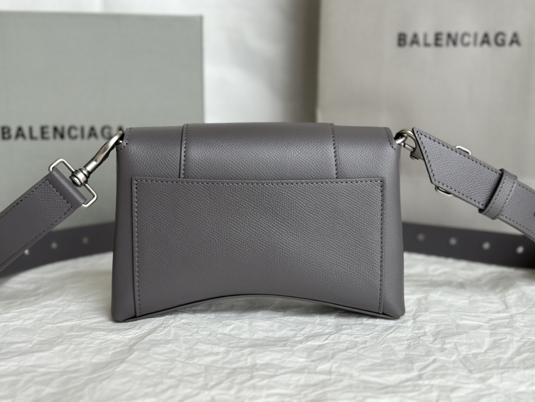Bagsaaa Ba1en*iaga Downtown Crossbody Grey Bag - 20x5x13cm