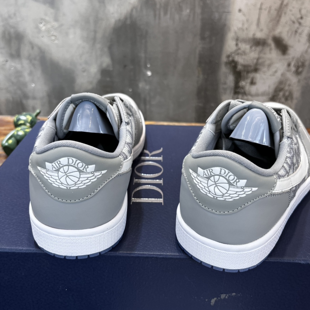 Bagsaaa D10r x Nike LOW-TOP SNEAKER Grey