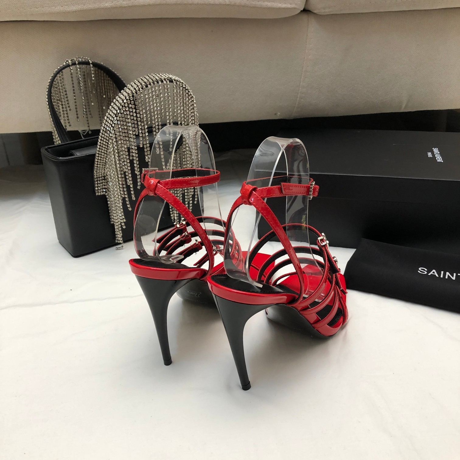 Bagsaaa Y51 Jerry embellished patent red sandals