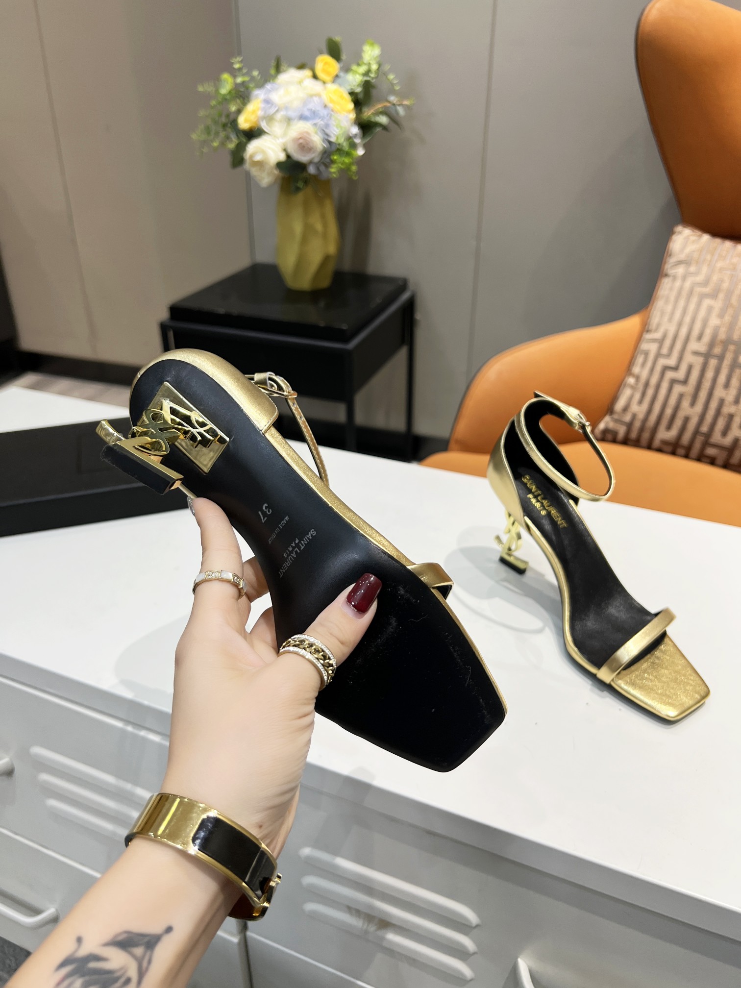 Bagsaaa Y51 Opyum gold leather sandals 8.5cm