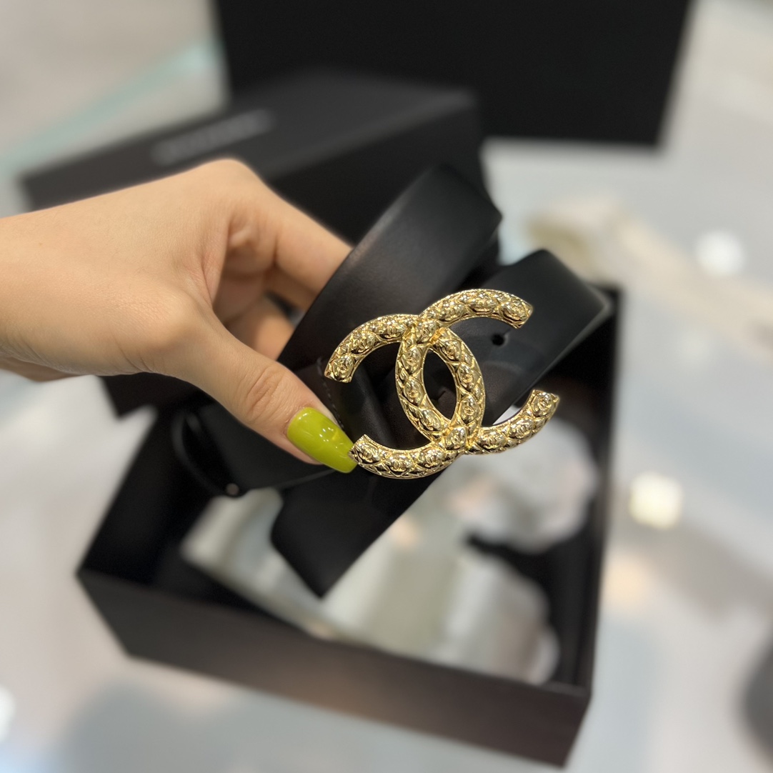 Bagsaaa Ch**el Gold CC Belt 