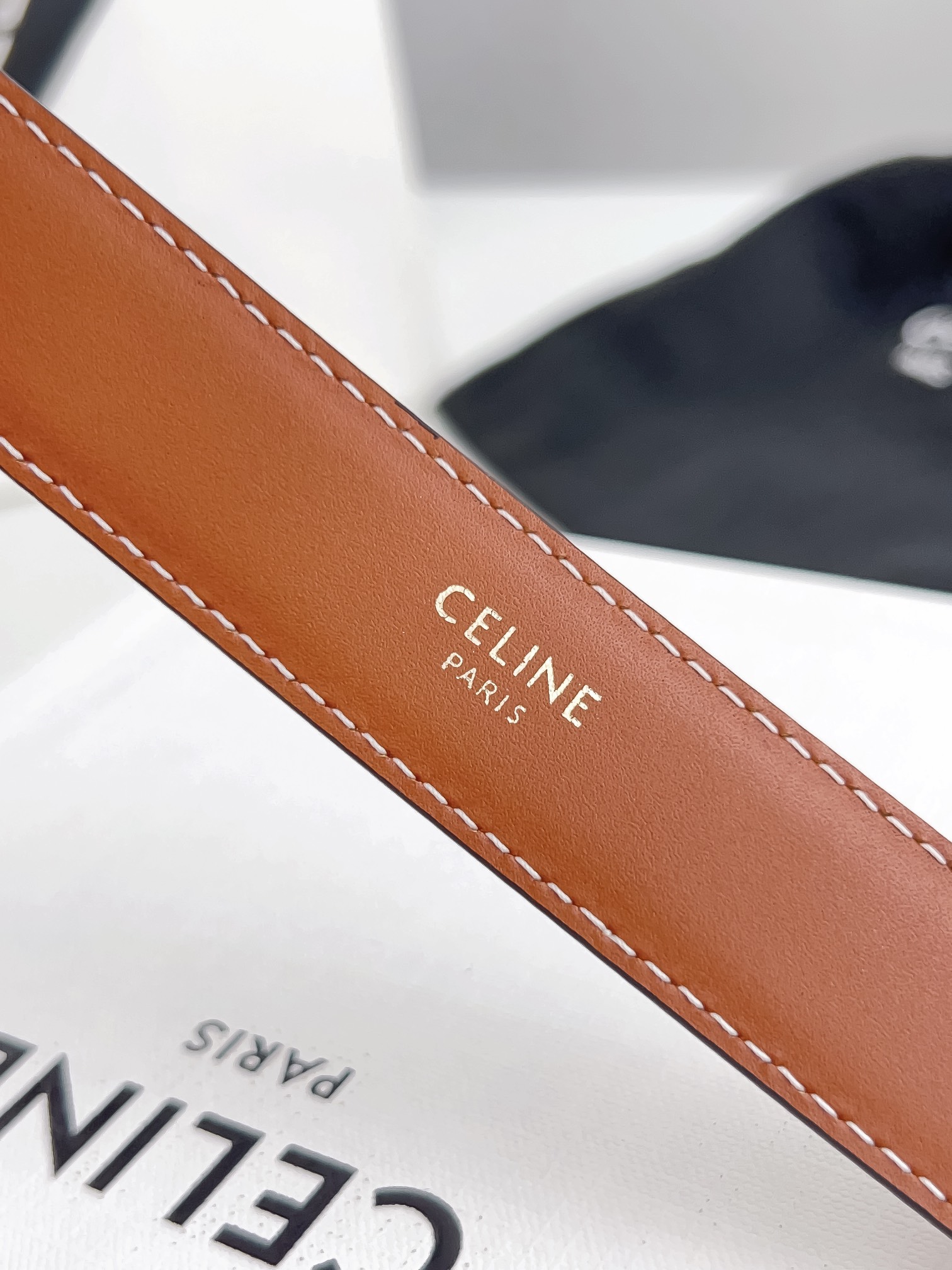 BAGSAAA Ce1i*e MEDIUM TRIOMPHE BELT IN NATURAL CALFSKIN TAN 2.5CM