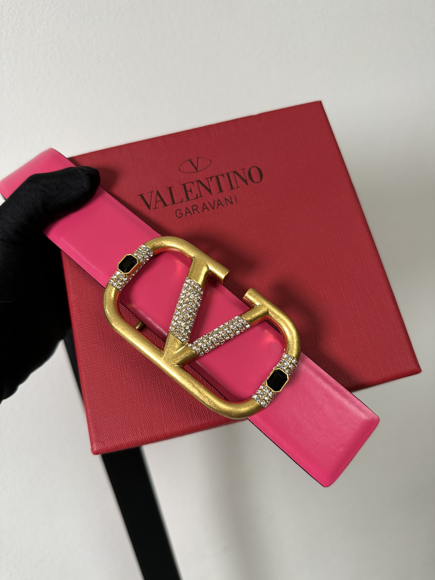 Bagsaaa Va1e*ntin0 Garavani VLogo Signature Black/Pink 4cm 
