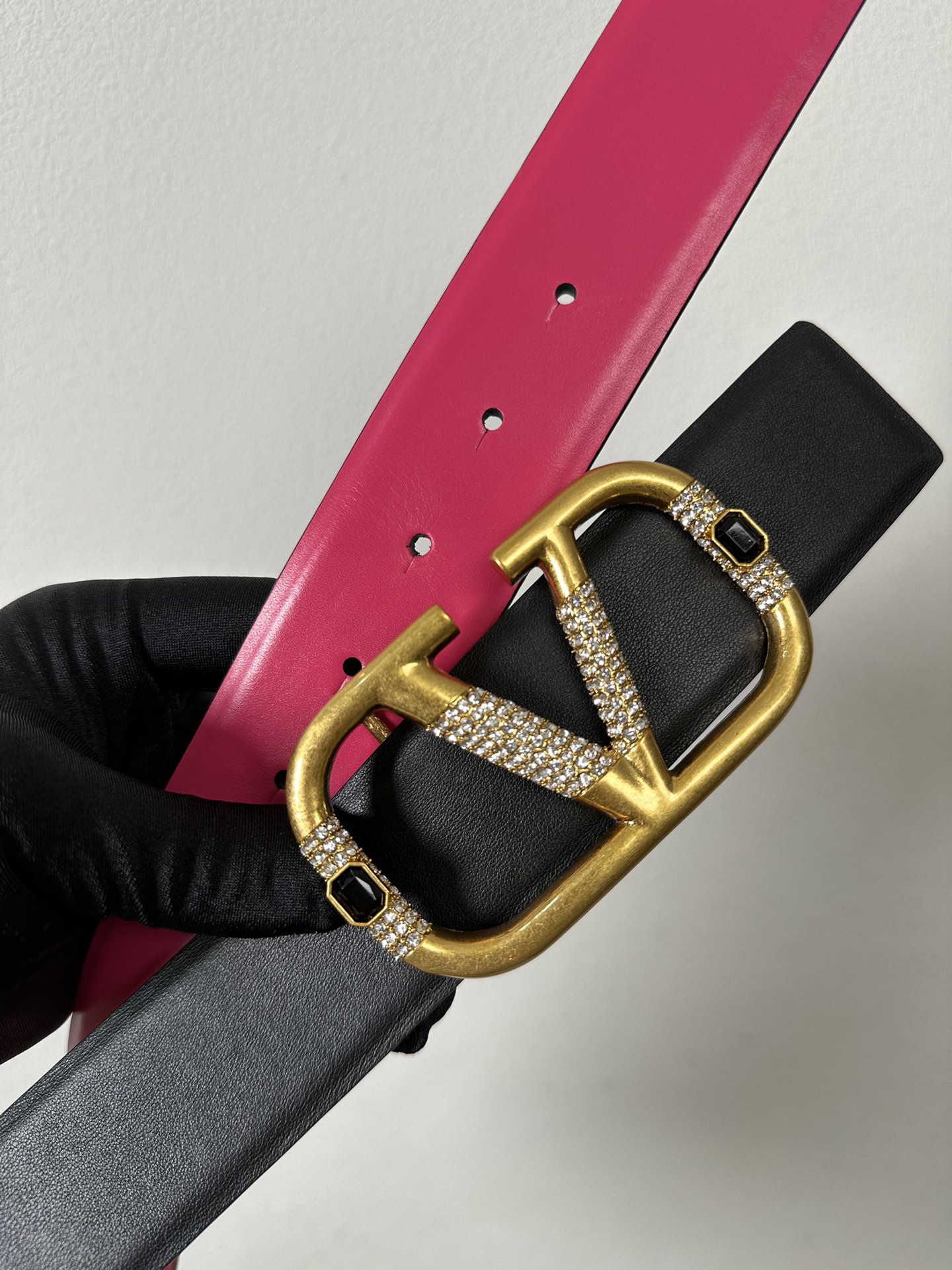 Bagsaaa Va1e*ntin0 Garavani VLogo Signature Black/Pink 4cm 