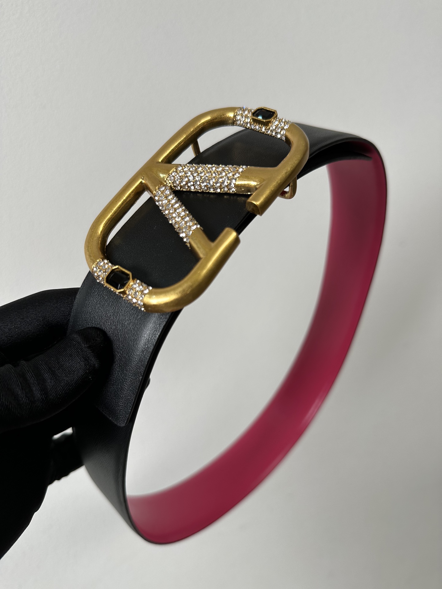 Bagsaaa Va1e*ntin0 Garavani VLogo Signature Black/Pink 4cm 
