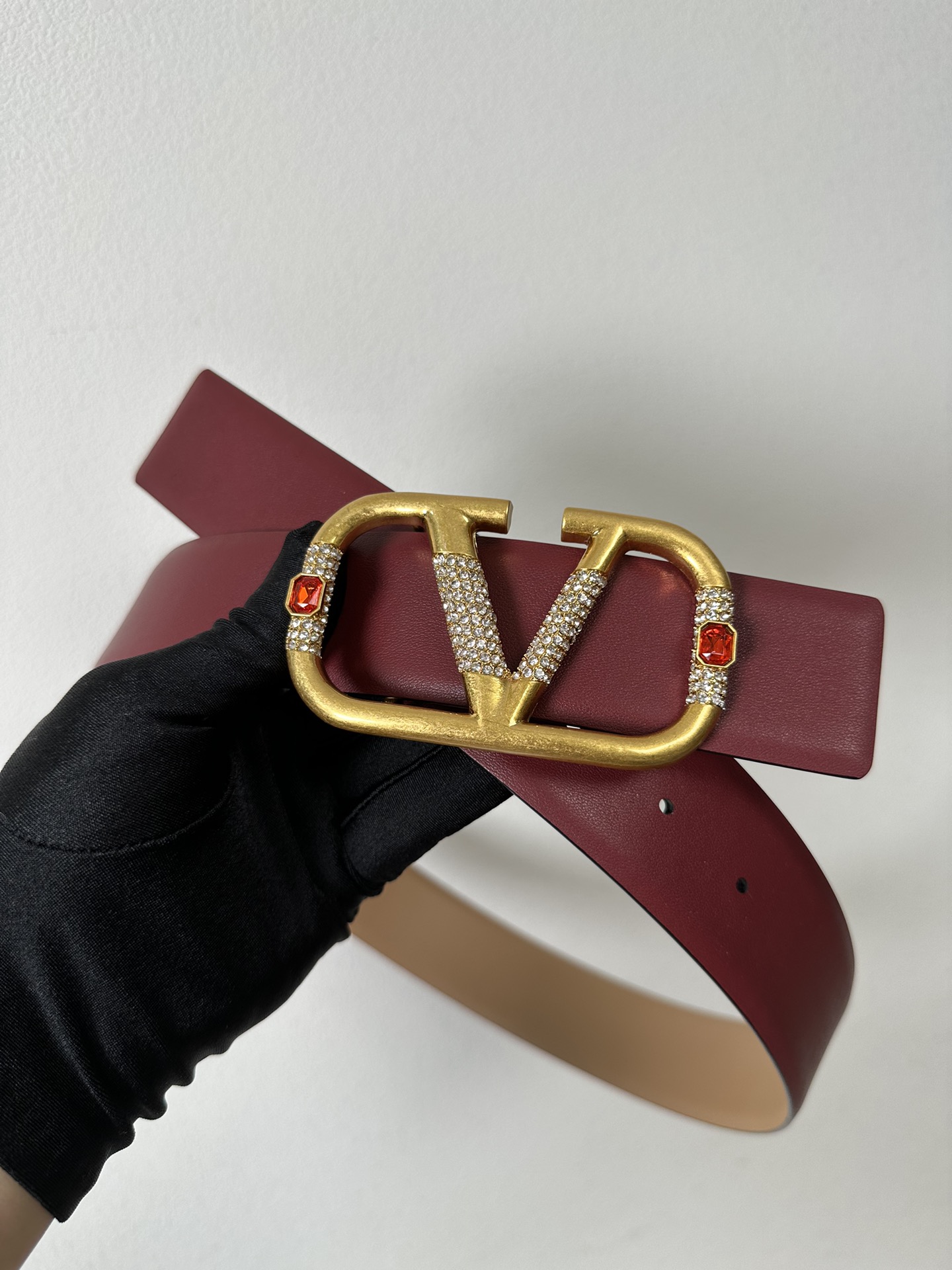 Bagsaaa Va1e*ntin0 Garavani VLogo Signature Burgundy/Beige 4cm