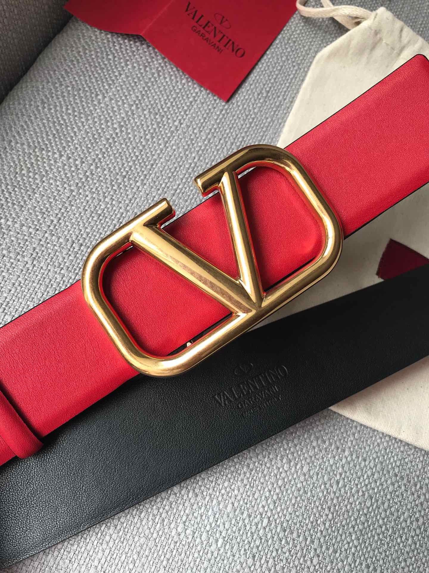 Bagsaaa Va1e*ntin0 VLogo Signature reversible belt red 4cm