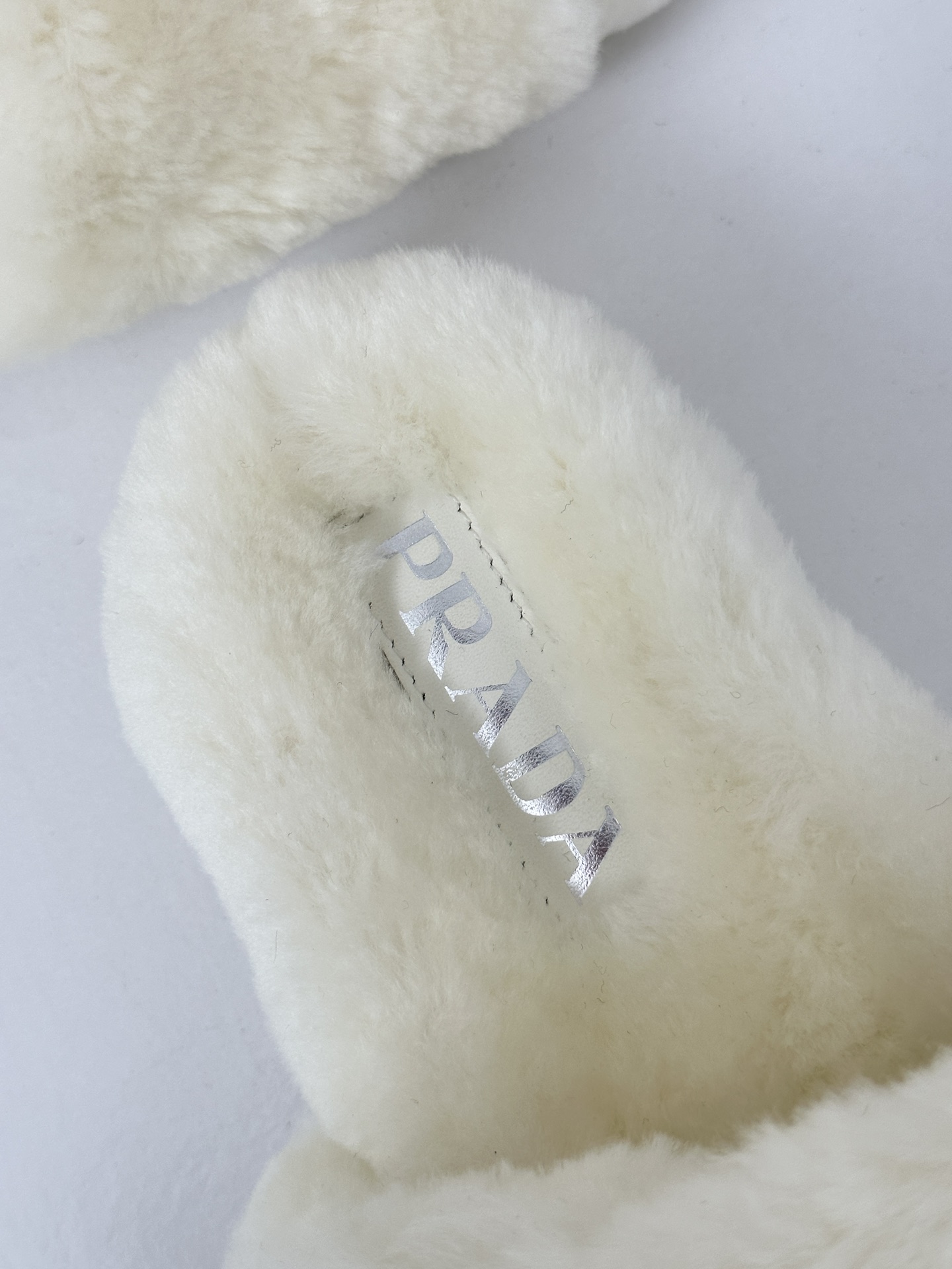 Bagsaaa Pra*a Fur Leather Black Slides