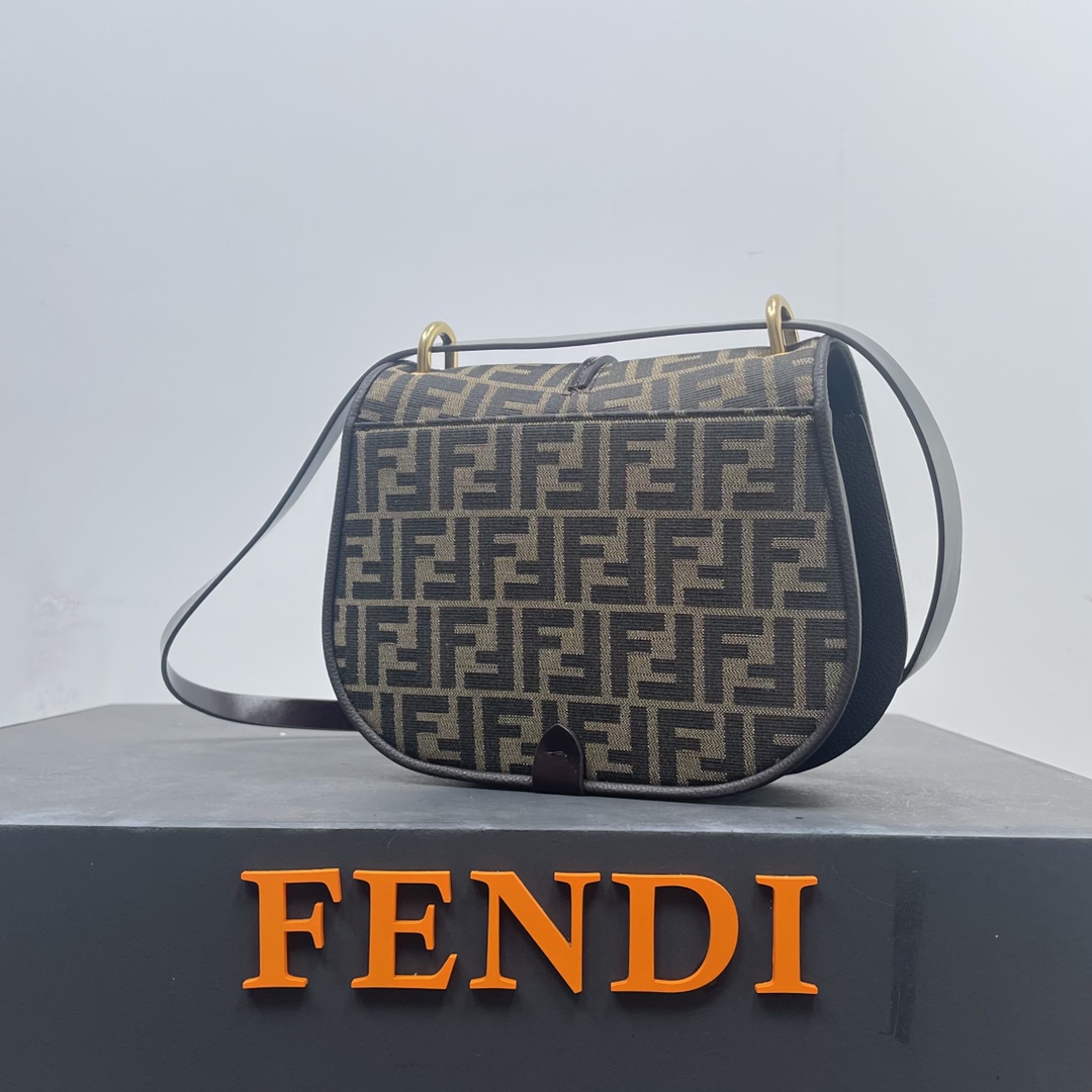 Bagsaaa F**di Cmon Brown FF jacquard fabric and leather bag - 25x20x7cm