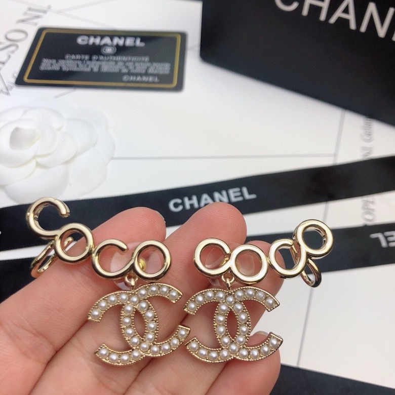 Bagsaaa Ch**el Coco Gold Earrings 