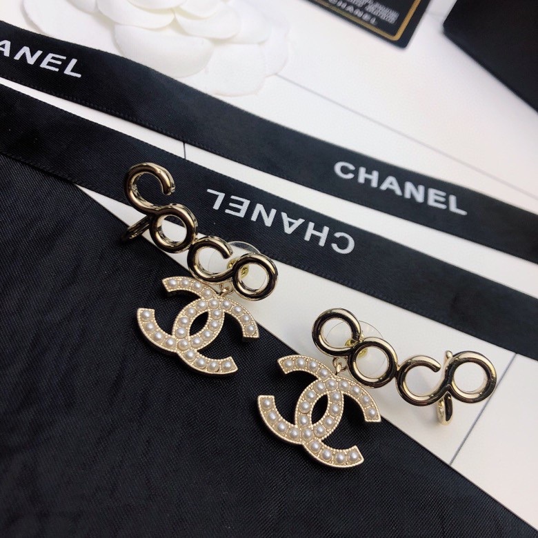 Bagsaaa Ch**el Coco Gold Earrings 