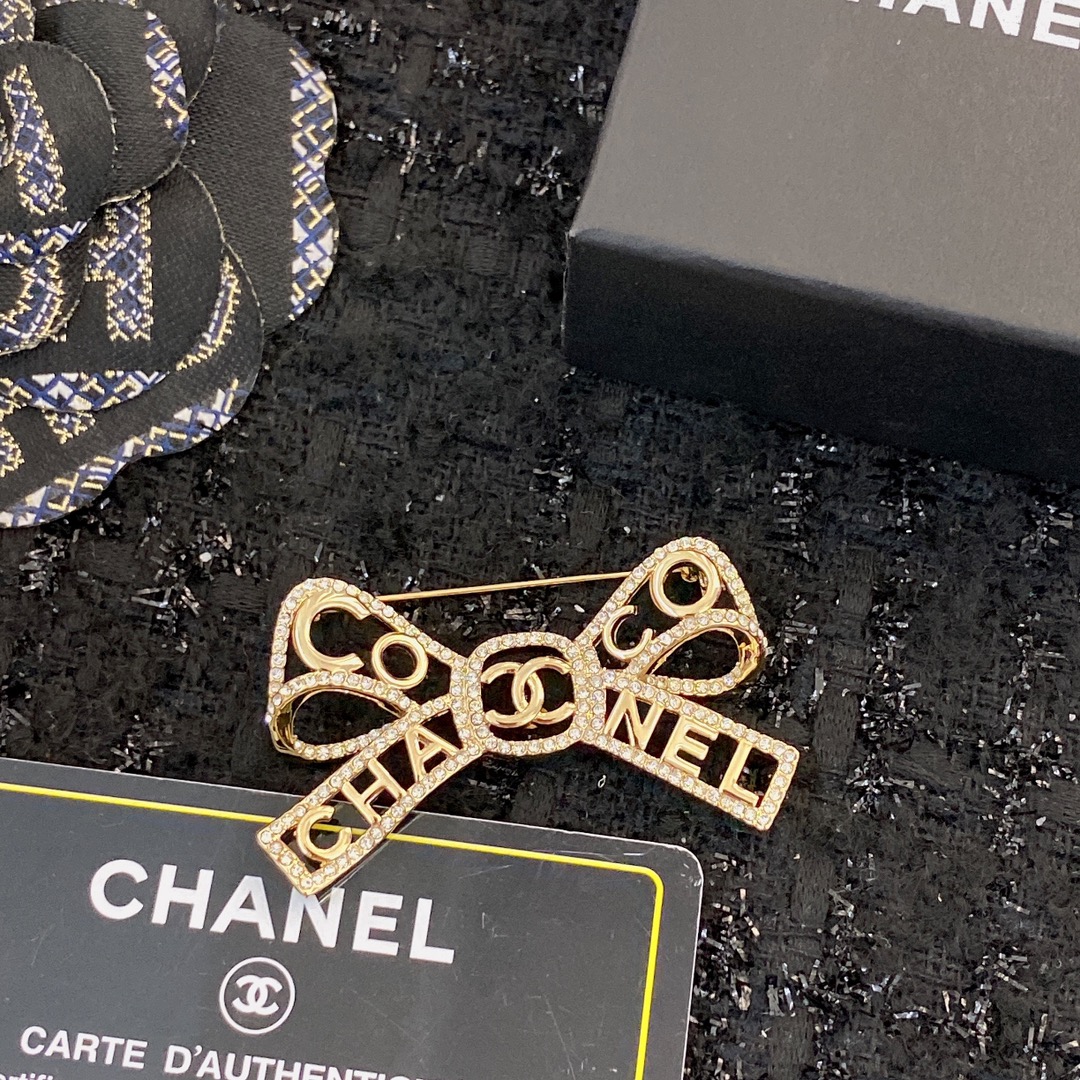 Bagsaaa Ch**el Ribbon Brooch 
