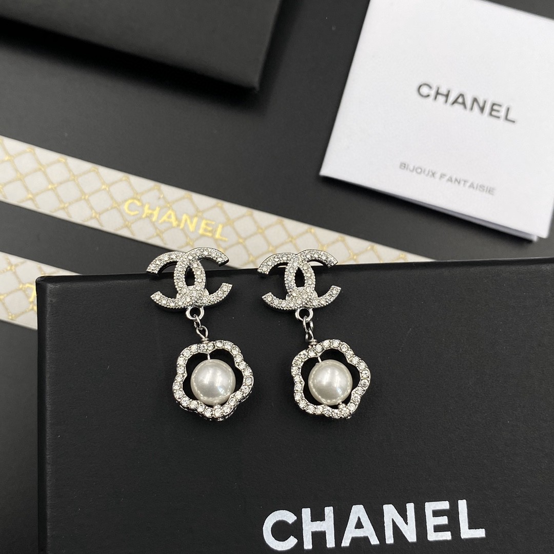 Bagsaaa Ch**el Pearl Silver Drop Earrings