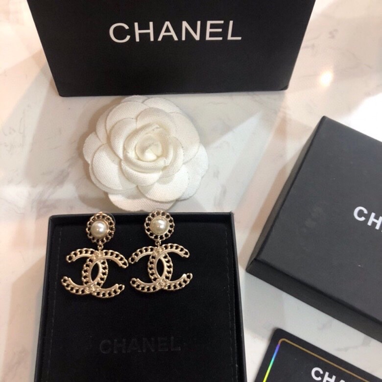Bagsaaa Ch**el Drop Pearl Earrings 