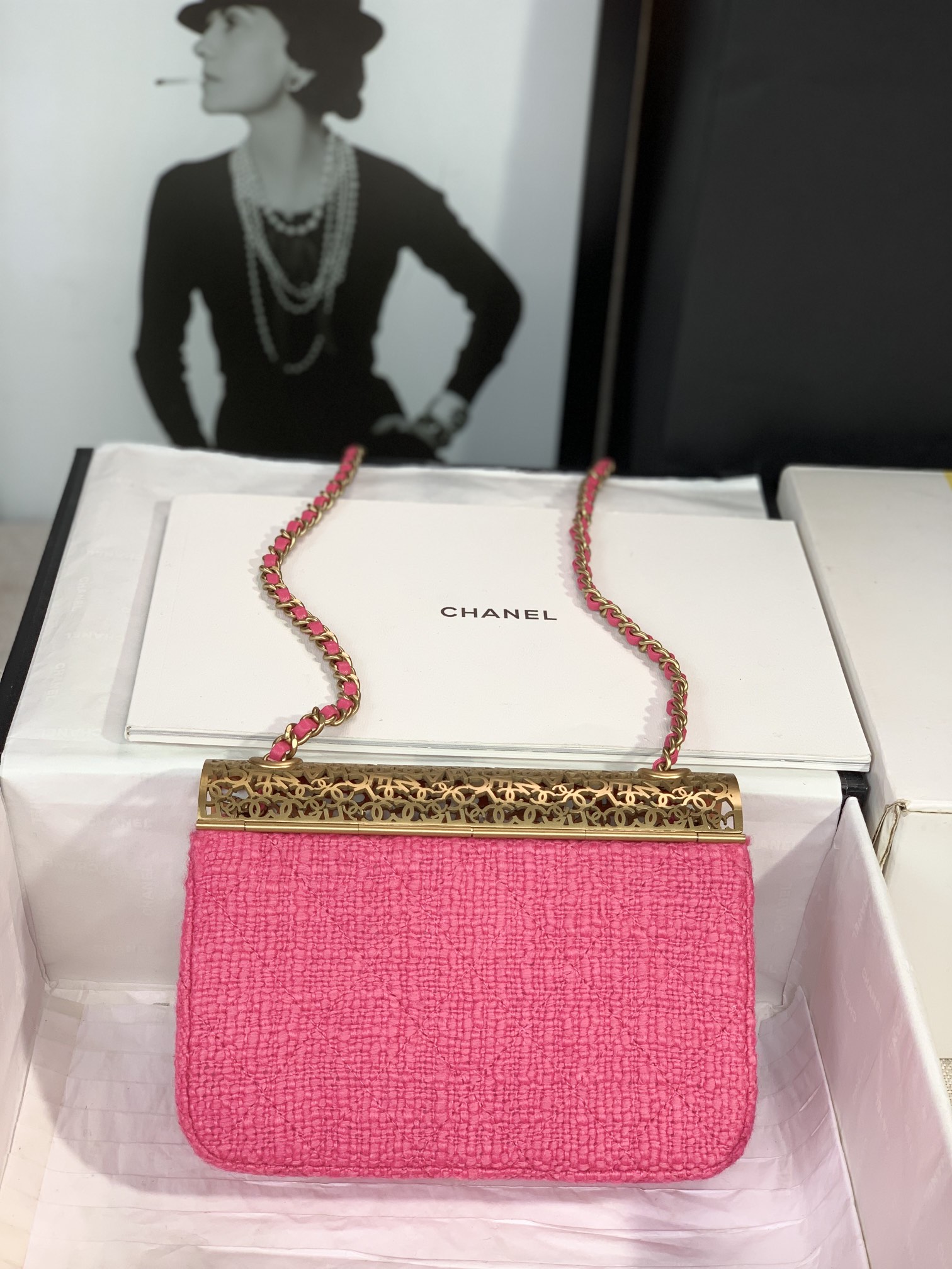 Bagsaaa Ch**el Evening Flap Bag Pink Tweed and Gold - 20x13x7cm