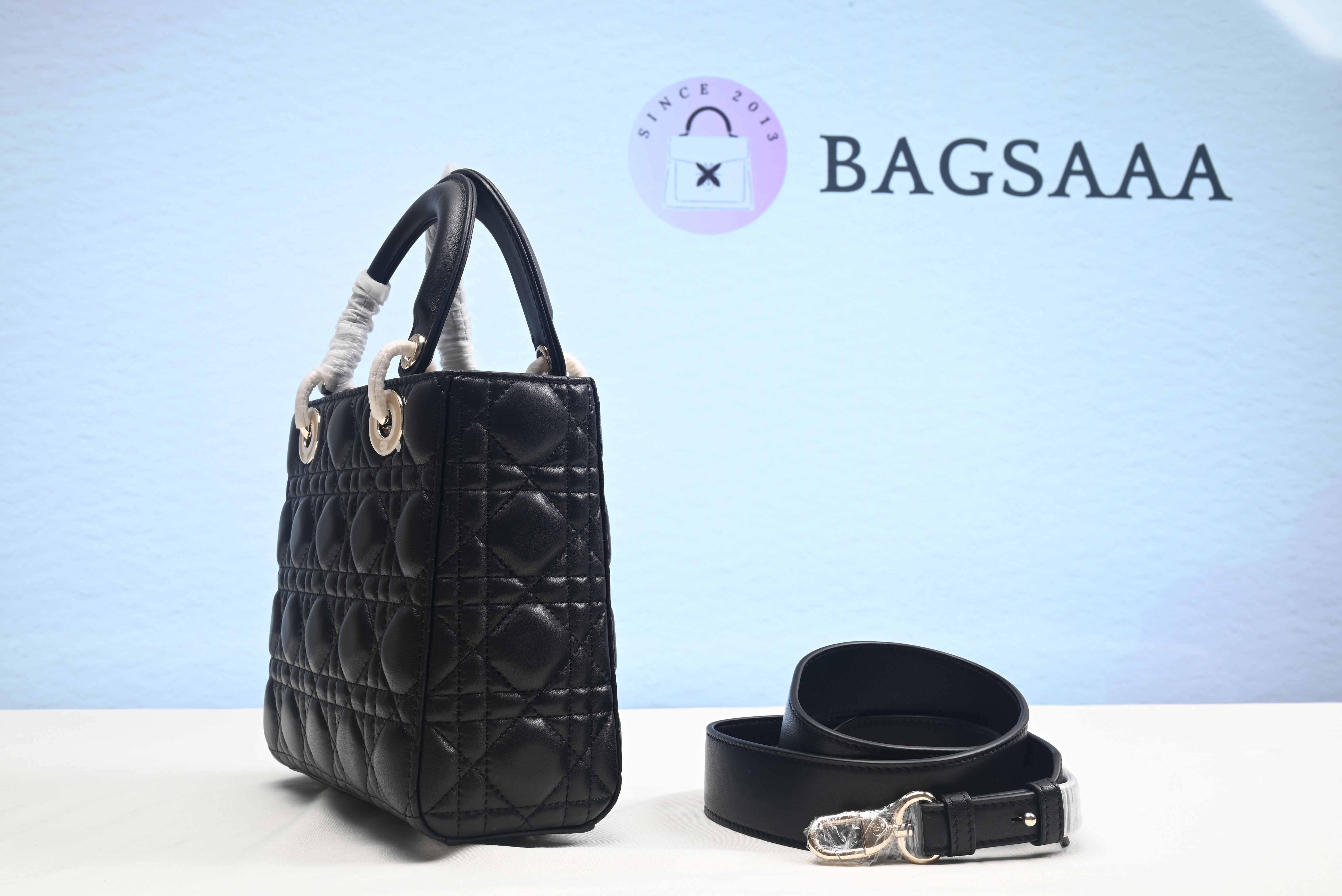 Bagsaaa D10r Small Lady Black Cannage Lambskin - 20 x 17 x 8 cm