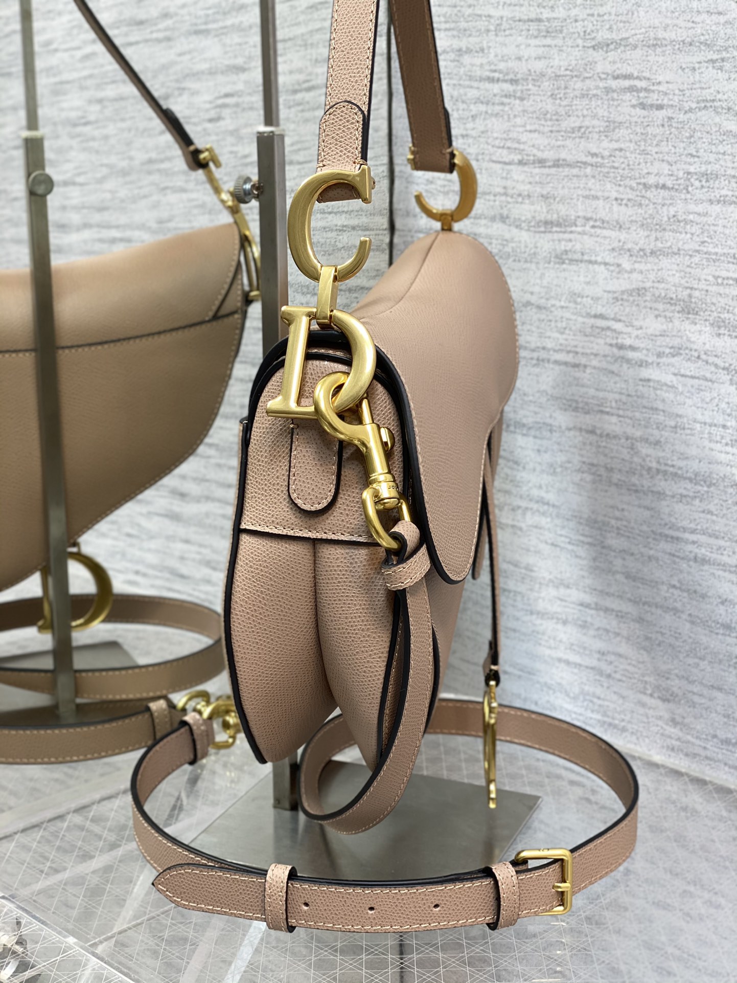 Bagsaaa D10r Saddle Nude Color - 24×6×18cm
