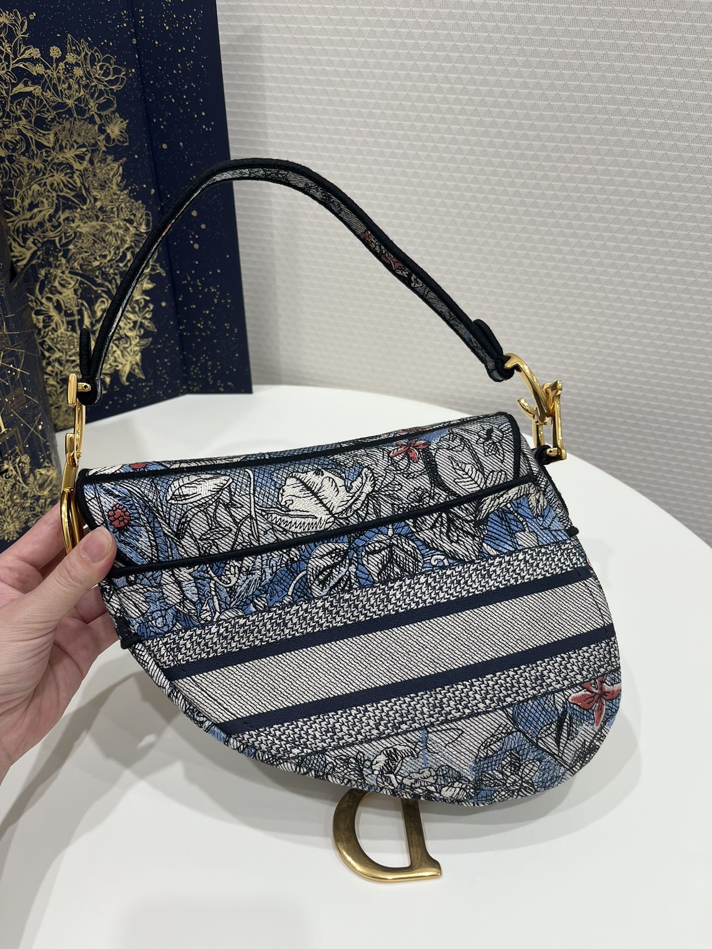 Bagsaaa D10r Saddle Camouflage Embroidered Blue - 25.5 x 20 x 6.5 cm 