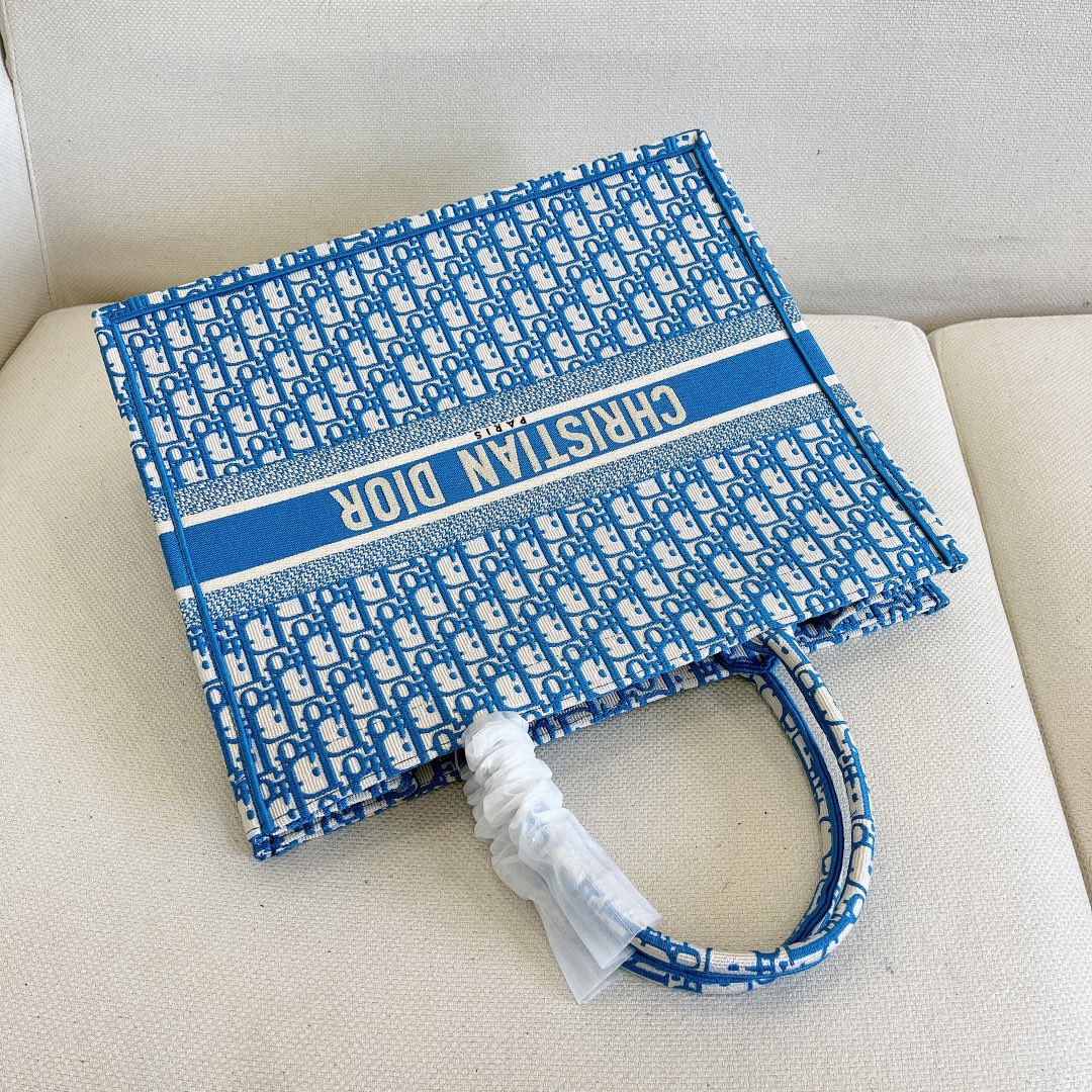 Bagsaaa D10r Book Tote Large 41cm Blue Oblique Jacquard 