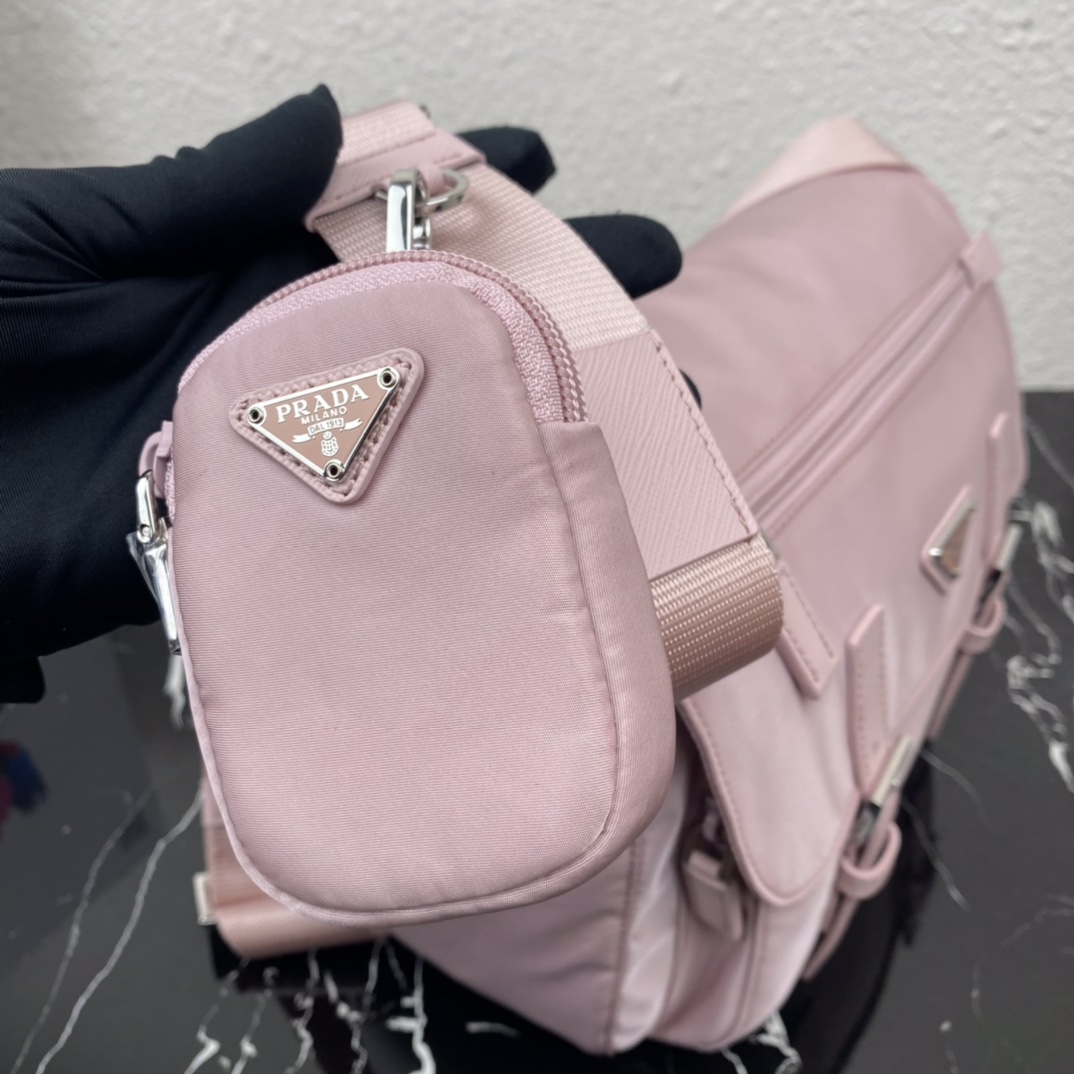 Bagsaaa Pra*a Re-Nylon pink shoulder bag - 27x20.5x12cm