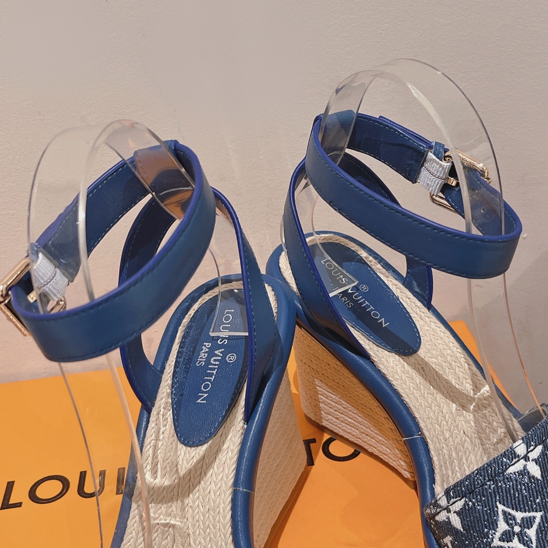 Bagsaaa L0vis Vvtt0n Blue Wedge
