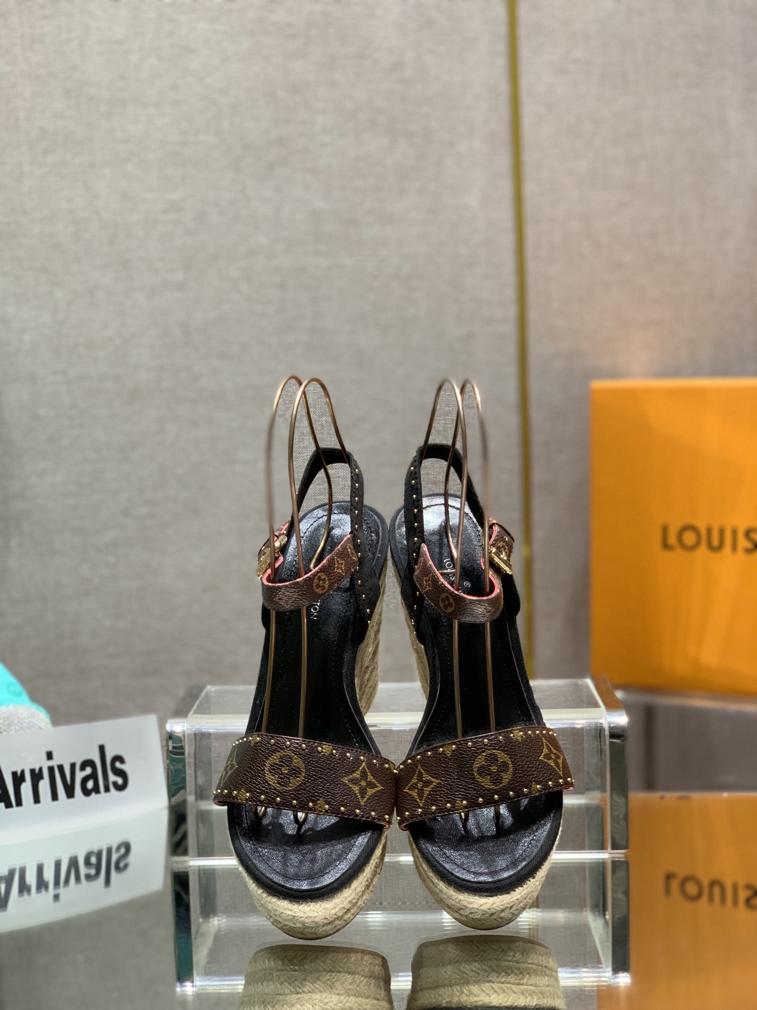 Bagsaaa L0vis Vvtt0n Wedge Sandals Black