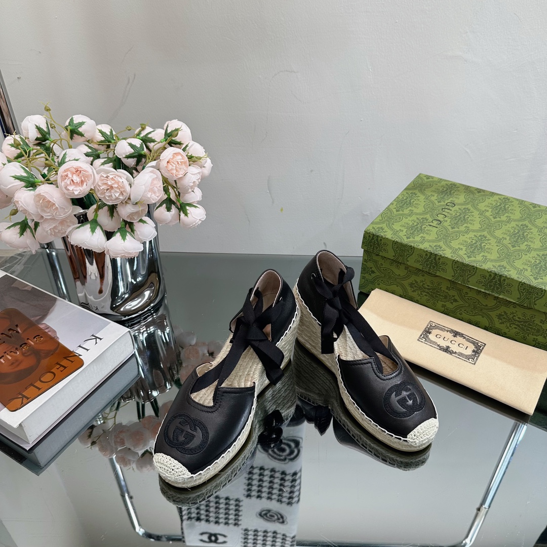 Bagsaaa Gvc*1 Ankle Tie Wedge Espadrille Black Sandals