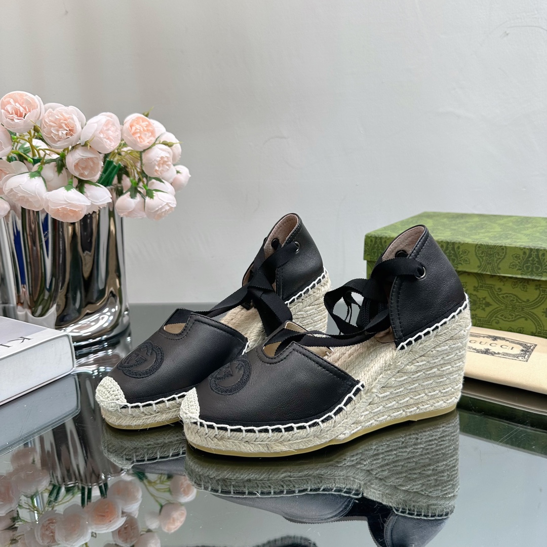 Bagsaaa Gvc*1 Ankle Tie Wedge Espadrille Black Sandals