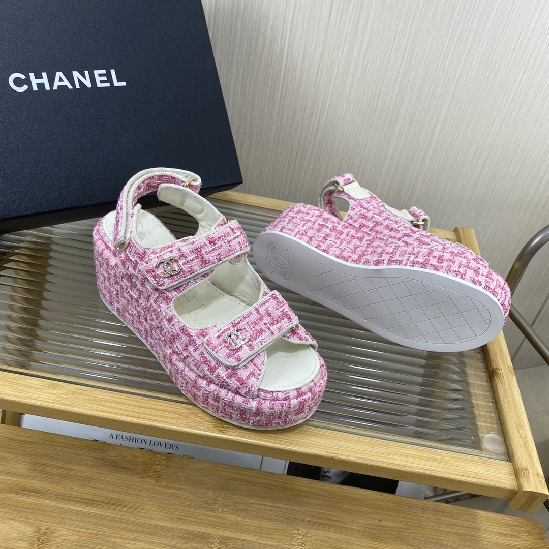 Bagsaaa Ch**el Pink Wedge Sandals 