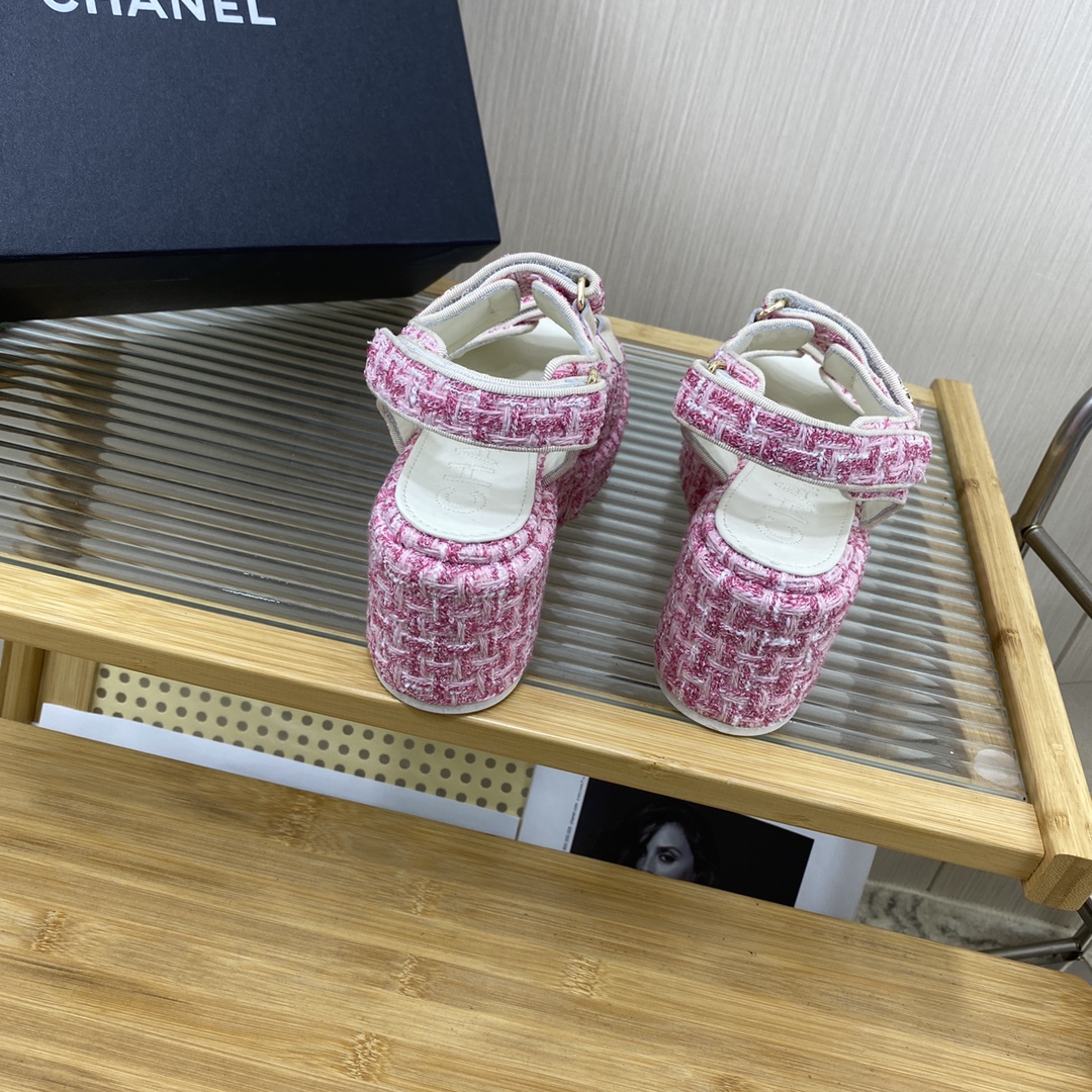 Bagsaaa Ch**el Pink Wedge Sandals 