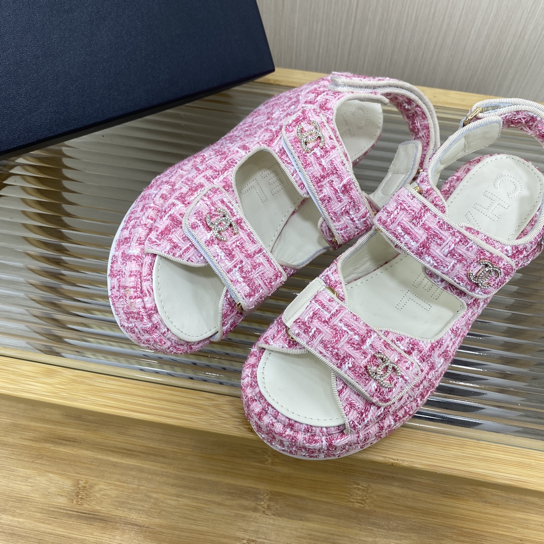 Bagsaaa Ch**el Pink Wedge Sandals 