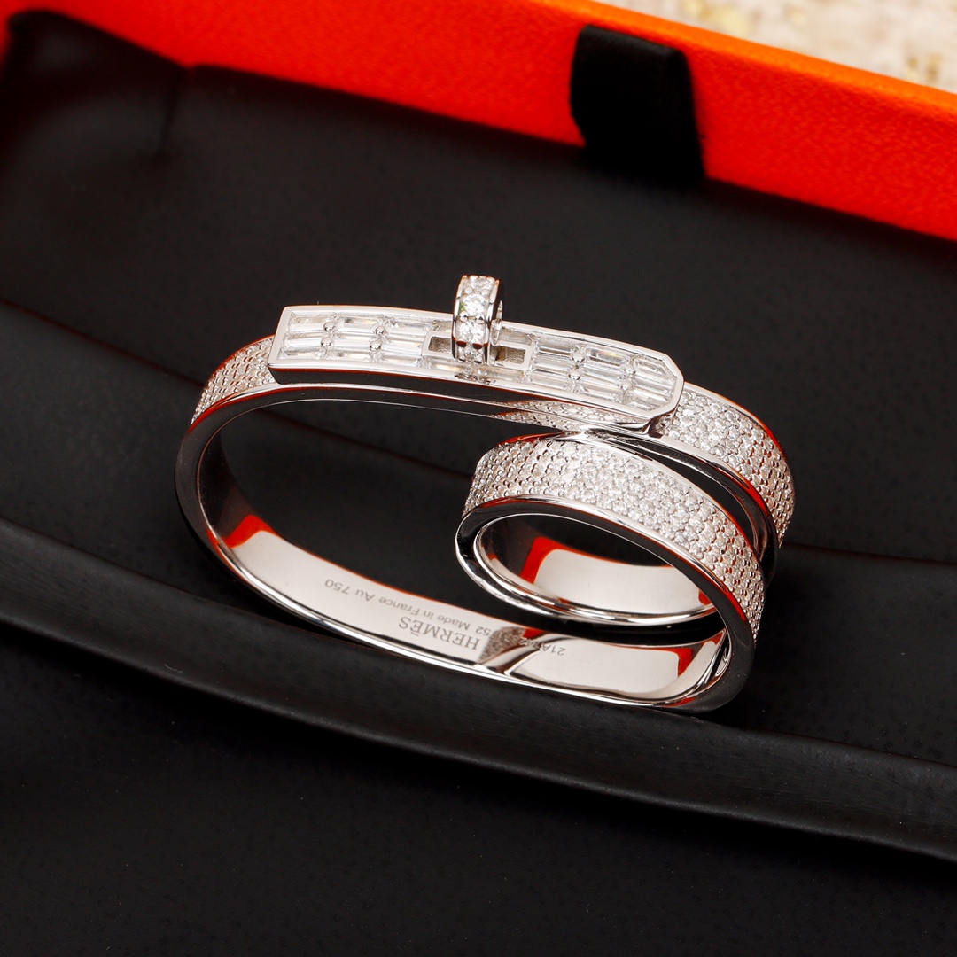 Bagsaaa H**me5 Ring