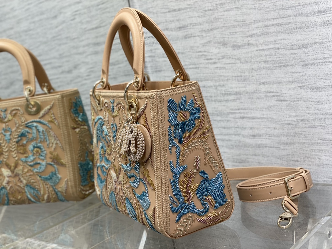 Bagsaaa D10r Lady Medium Brown - 24cm