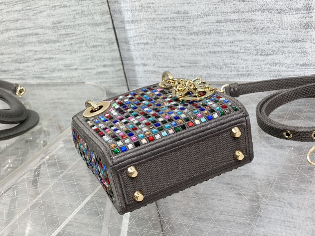 Bagsaaa D10r Lady Micro Grey Metallic - 12 x 10.2 x 5 cm
