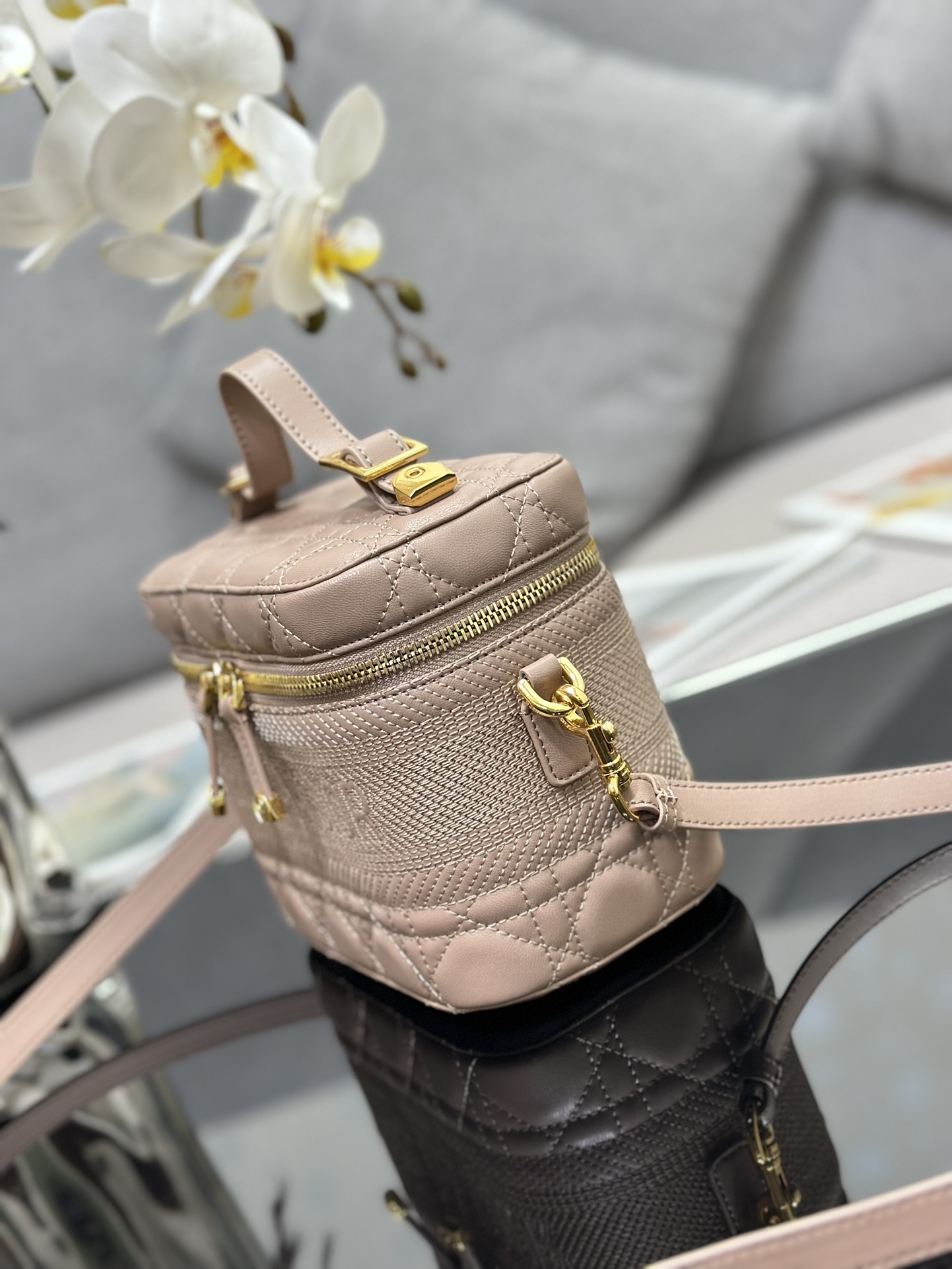 Bagsaaa D10r Small D10r Travel Vanity Pink Bag - 18.5 x 13 x 10.5cm