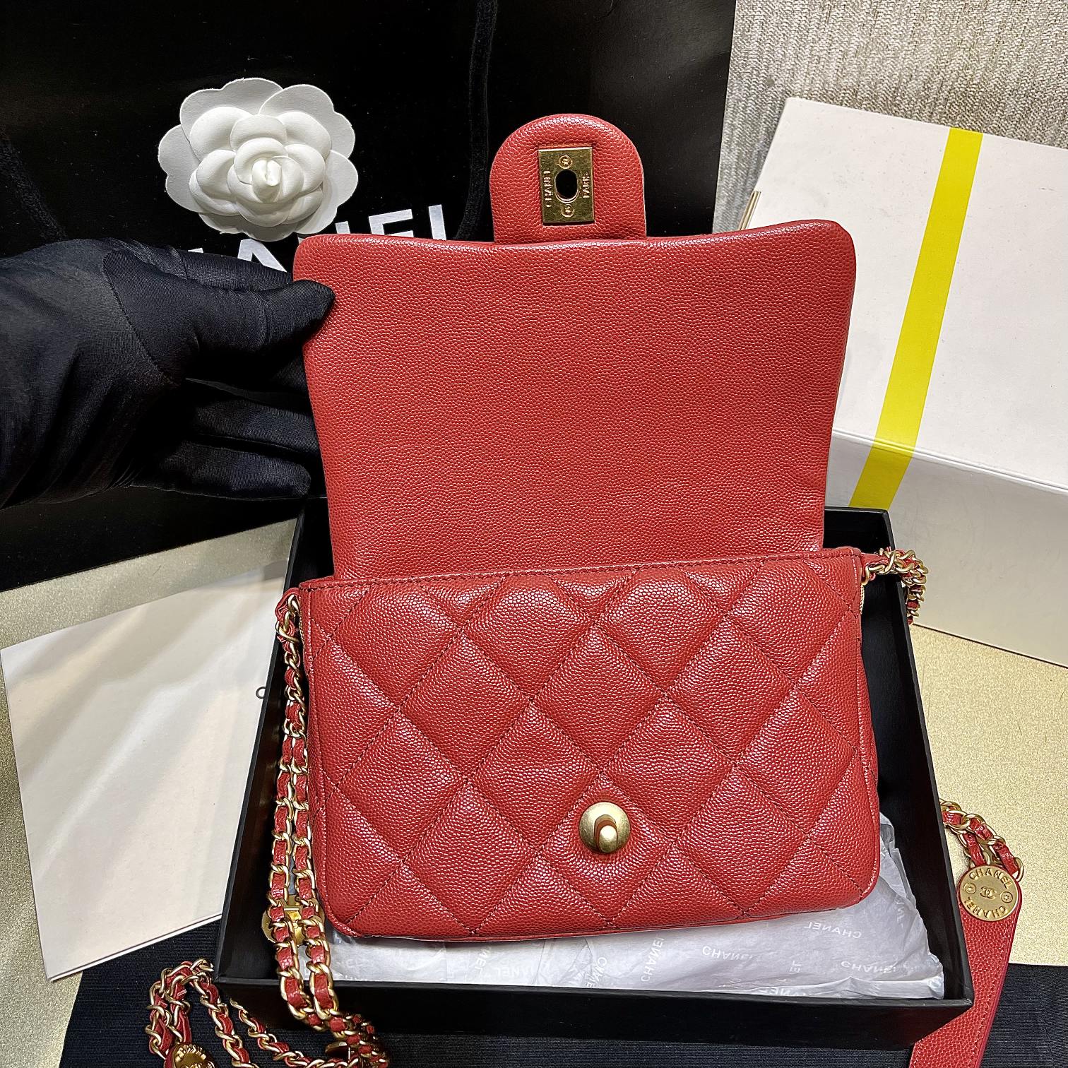 Bagsaaa Ch**el Red Flap Bag - 21X14.5X6cm