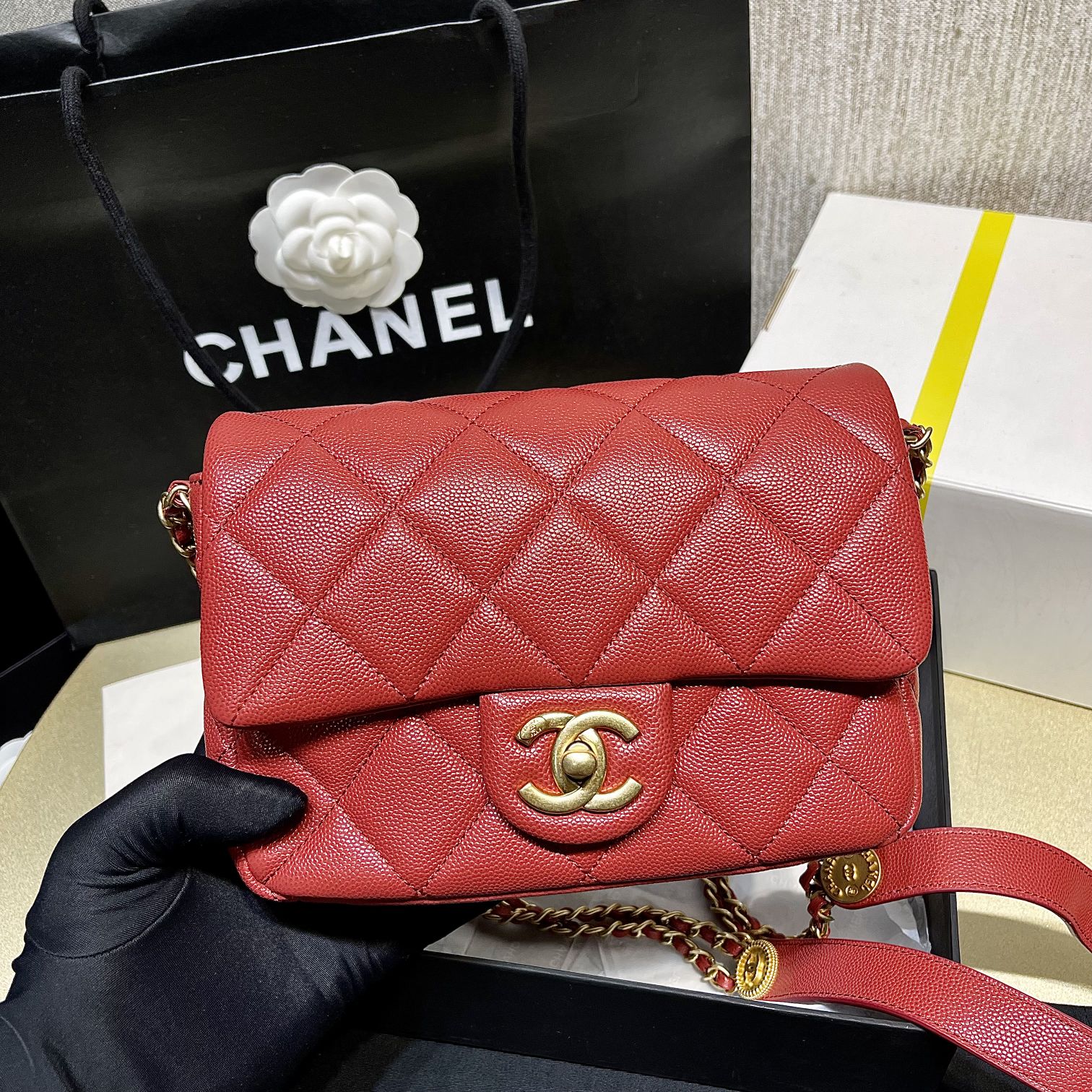 Bagsaaa Ch**el Red Flap Bag - 21X14.5X6cm