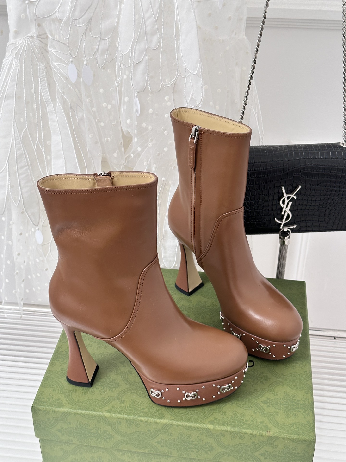 Bagsaaa Gvc*1 GG studded leather ankle boots brown