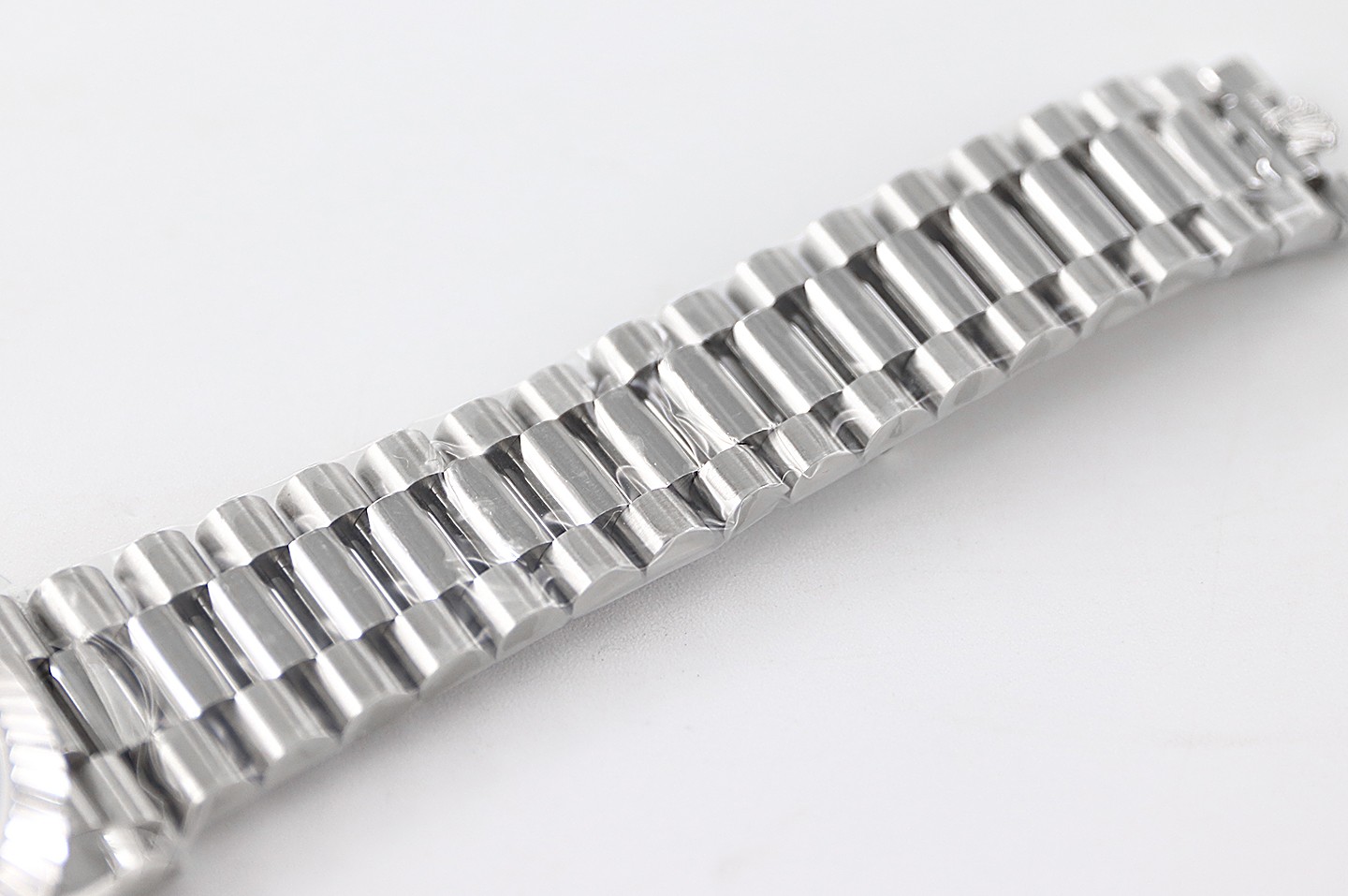 Bagsaaa R01ex Day-Date 40mm Black/18 carat white gold