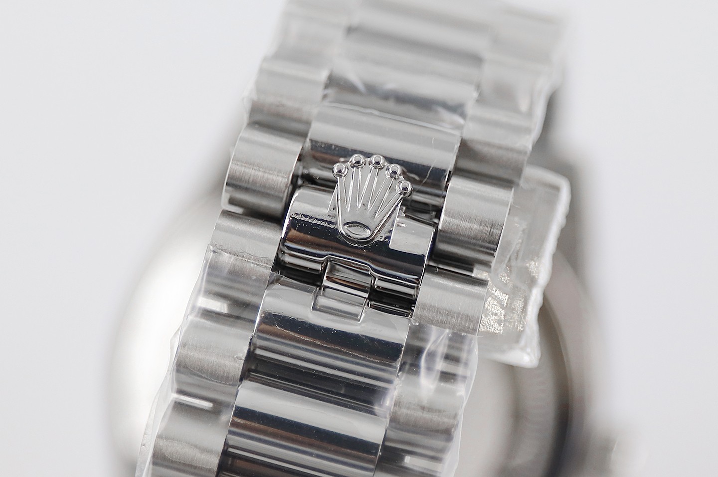 Bagsaaa R01ex Day-Date 40mm White Gold Meteorite Dial 228239