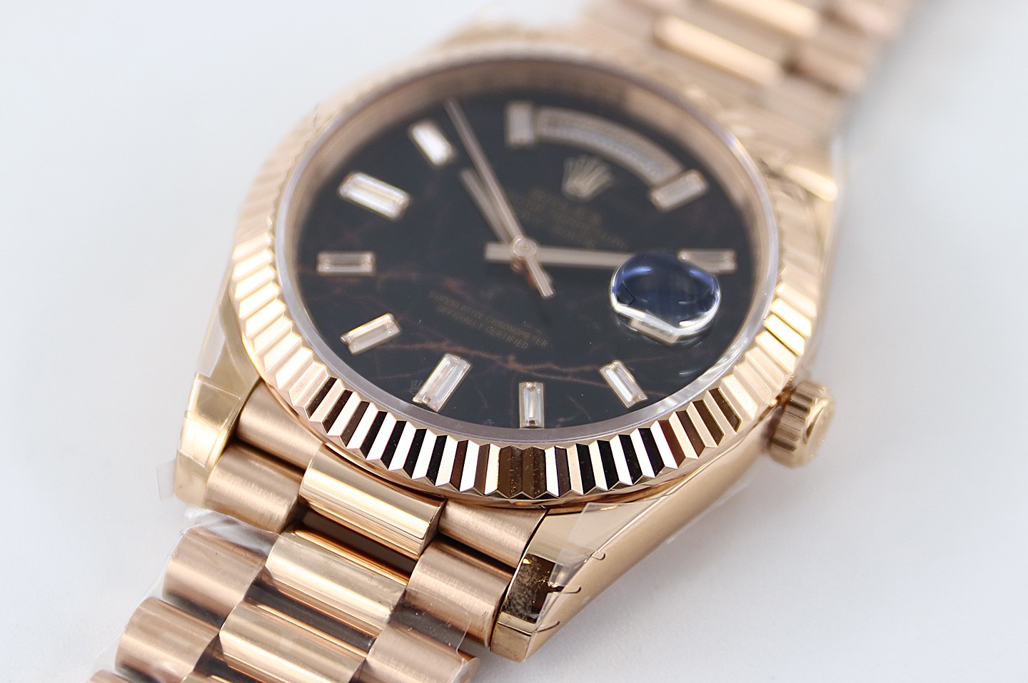 Bagsaaa R01ex Day-Date 40 Everose Eisenkiesel