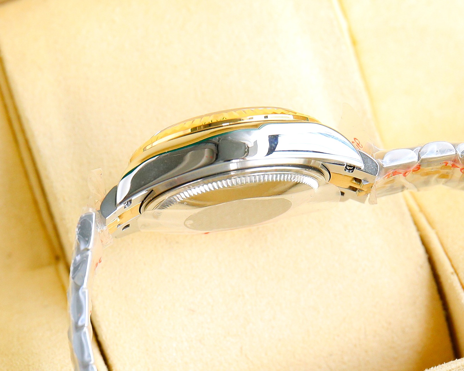 Bagsaaa R01ex Lady Datejust Oystersteel and Silver and Gold Dial 28mm
